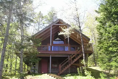 Image de Call of the Loon - Cottage confortable et charmant sur l'étang calme de Hobbs