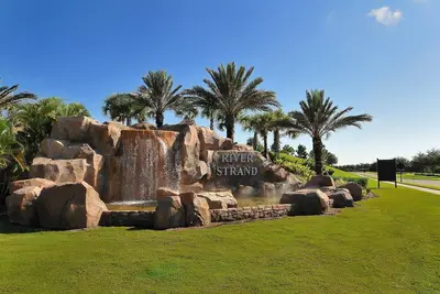 Image de Élégant condo meublé chic 2 chambres avec vue sur le dernier étage à River Strand Cc