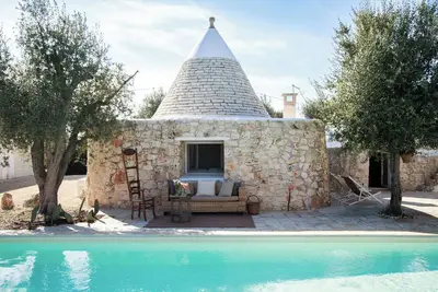 Image de 6% De Remise Sur Les DERNIÈRES Dates - Trullo 5 étoiles avec piscine chauffée, Ostuni [9 personnes]