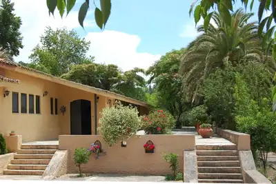 Image de Primé, Unique, Beaux volumes, Privé, Piscine, Jardins, Mer, Vie nocturne
