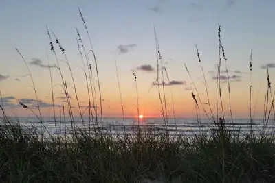 Image de Condo 2/2, rez-de-chaussée, 2 espaces de stationnement, piscine