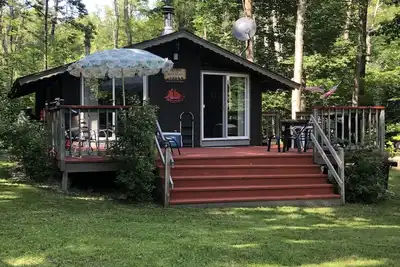Image de Détendez-vous et profitez d'une escapade amusante au Bacchus Cottage!