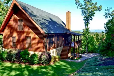 Image de Cabine En Bois PRIVÉ Avec Vue Incroyable - Seulement 4 Miles À Lac James