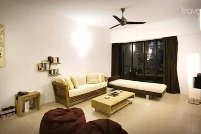 Image de Appartement élégant de 4 chambres à coucher Kl