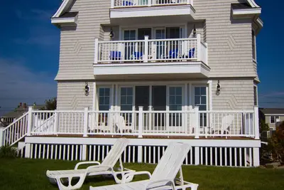 Image de Tranquillité en bord de mer sur votre propre plage privée