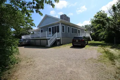 Image de 7 Bed Room Family Beach House 15 couchages, Dennis Cape Cod. 3 min. marcher à la plage