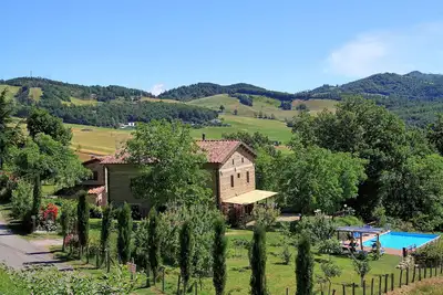 Image de Maison de vacances indépendante peu coûteuse idéale pour les grandes familles avec enfants