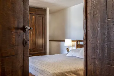 Image de Maison Historique De Luxe Et Terrasse Exclusive. Vivez le village, vivez la mer!