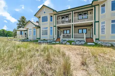 Image de Nouveau Pour 2019! Waterfront Condo à Harbour Village
