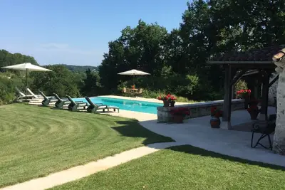 Image de Stone Cottage en Périgord, à 8 km de Monpazier en Dordogne. Piscine privée, pour 6 personnes