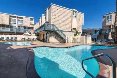 Image de Écoutez le son des vagues pendant que vous dormez, vue sur l'océan, piscine chauffée et spa, Wi-Fi et parking