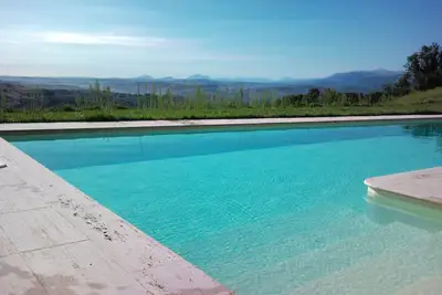 Image de Belle maison restaurée, vue exceptionnelle, calme absolu, grande piscine privée
