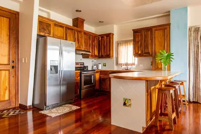 Image de Suite De Condo 1b / 1Den Avec Vue Imprenable Sur Le Lac