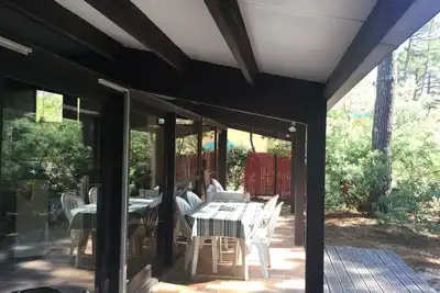 Image de Maison avec jardin------------------------