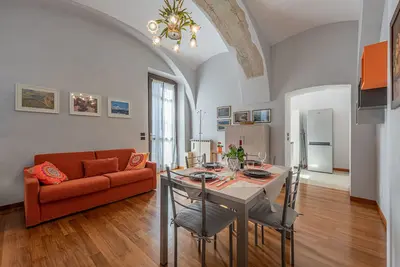Image de L'Appartement « Old Cedar, centre-ville d'Alba