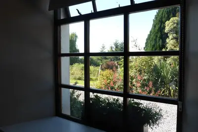 Image de Aile de la maison d'école du XVIIIe siècle
