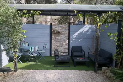 Image de Maison climatisée avec jardin à 10 min. à pied de la mer