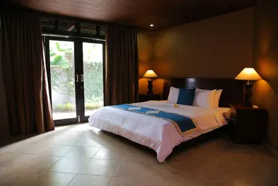 Image de 3 chambres, villas avec piscine privée Sanur