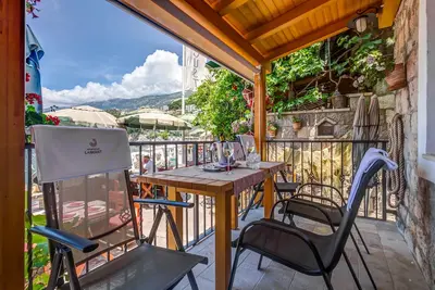 Image de Appartement 2br en bord de mer avec terrasse et vue sur la mer