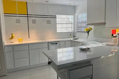 Image de Condo contemporain d'une chambre à Scottsdale près de la vieille ville