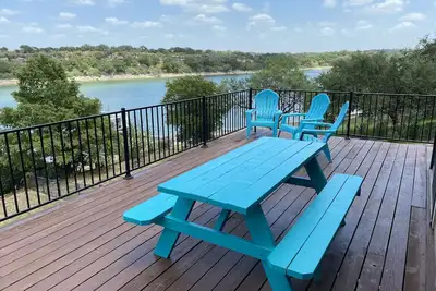 Image de Charmante maison au bord du lac, parfaite pour une escapade d'un week-end
