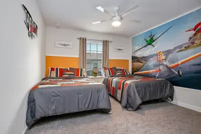 Image de 3083 Awesome home, fantastic club house!