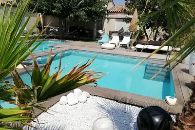 Image de Très belle villa, superbe piscine, proche de la mer, idéale famille 5/6 pers