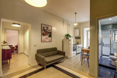Image de Newly refurbished maintaining original vintage style 2bedroom apartment in the heart of Trastevere