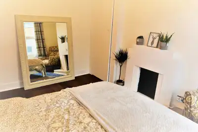 Image de Incroyable maison victorienne de luxe avec 6 lits et 3 salles de bain au cœur de Londres