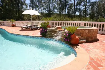 Image de Luxury secluded and spacious villa with huge heated private Pool