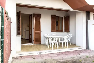 M120 - Marcelli, three-room apartment with garden 150m from the sea
