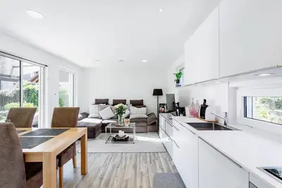 Image de Swiss Tiny House - Situation calme et ensoleillée