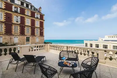 Image de Blue Moon • Keyweek Appartement avec Grande Terrasse Vue Mer à Biarritz