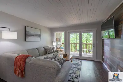 Image de Le Hacienda Hideaway-Cozy Walk-in & Ground Level 4bd / 4ba! À côté de Silver Dollar City! !