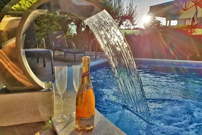 Image de Wawe Lux Maison de vacances avec piscine