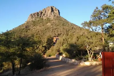 Image de Allée privée Thumb Butte Landmark 5 Min. au centre-ville