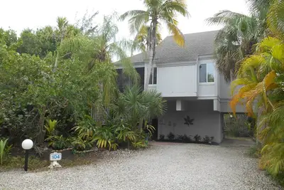Image de Vous adorerez cette maison de plage confortable à quelques minutes de la plage!
