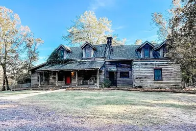 Image de 1812 chalet situé dans le comté de Shelby, Al