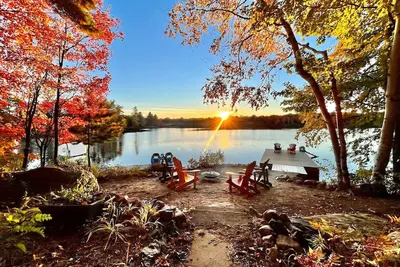 Image de Private Waterfront Cottage w / plage et coucher de soleil