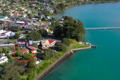 Image de Raglan - la maison la plus proche de la ville et de la mer