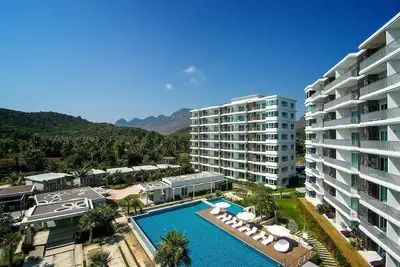 Image de Le condo de la mer, Dolphin Bay, Praunburi