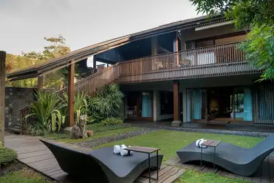 Villa Contemporaine - Echo Beach Canggu