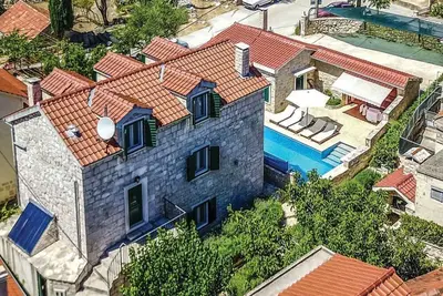 Image de Villa Caelum est installée à l'intérieur de la Dalmatie centrale.