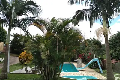 Image de La ferme parfaite pour votre famille! Piscine, Bbq, Sky, Wifi!