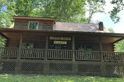 Image de Pour toute la famille, beaucoup de place! Elk River est proche pour la pêche et la natation!