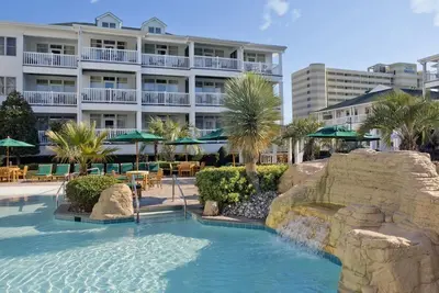 Image de Turtle Cay - Grand 1br / 1ba avec lit King - Complexe de piscines exceptionnel