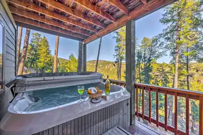 Image de «Alpine Air Cabin» à Ruidoso avec une vue imprenable sur la montagne!