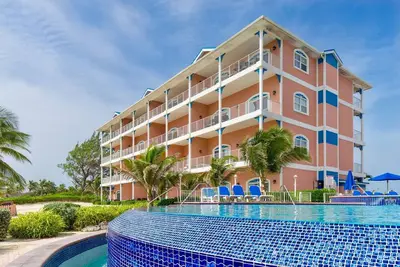 Image de Suite Penthouse avec vue panoramique. Garanti! ! Prime semaine 2 / 14-2 / 21 réservée!