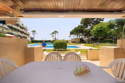 Appartement rdc avec piscine et access direct à la plage ·  Playamero 225