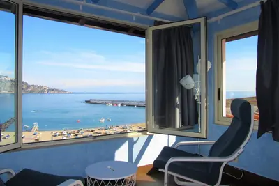 Image de Suite supérieure en bord de mer avec les meilleures vues, Wi-Fi et parking